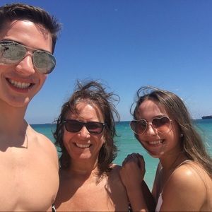 Meet your Posher, Michaela